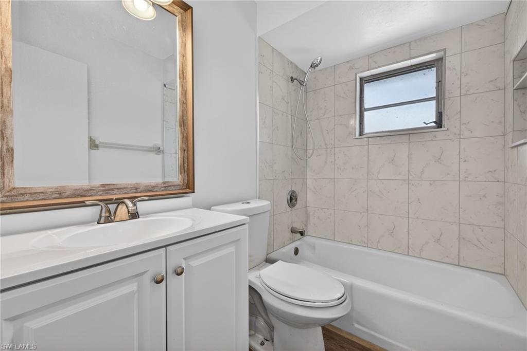 SAN CARLOS PARK - Residential