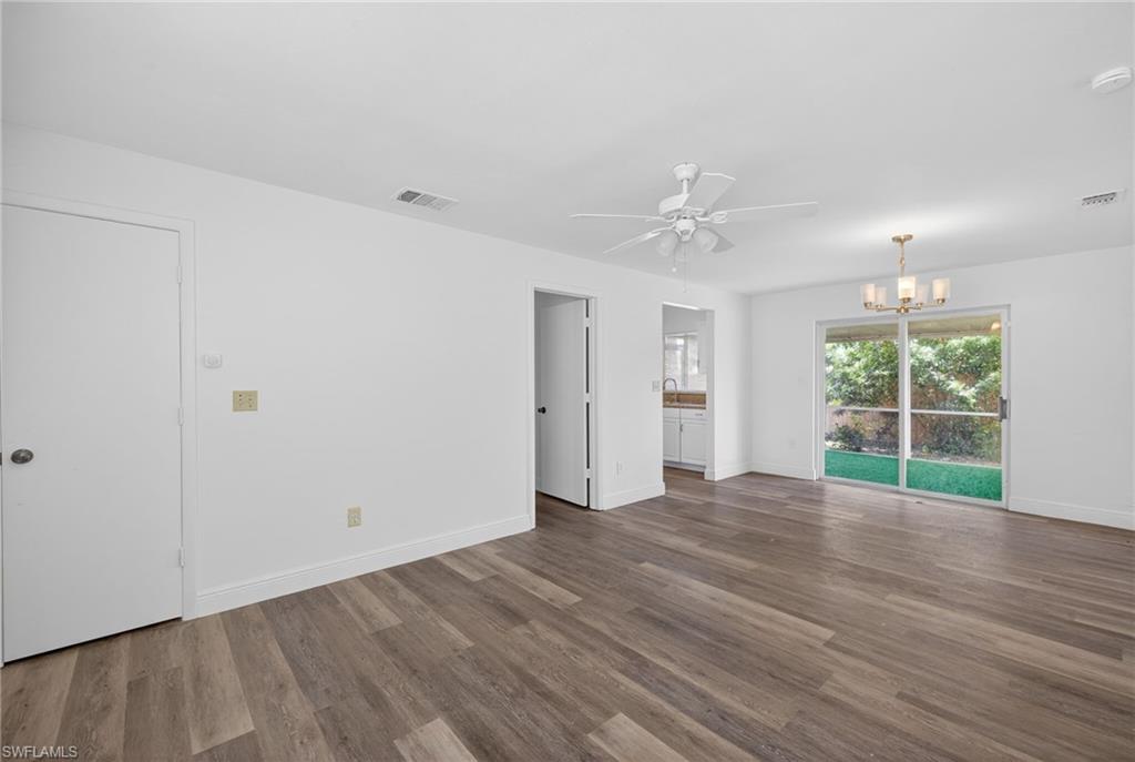 SAN CARLOS PARK - Residential