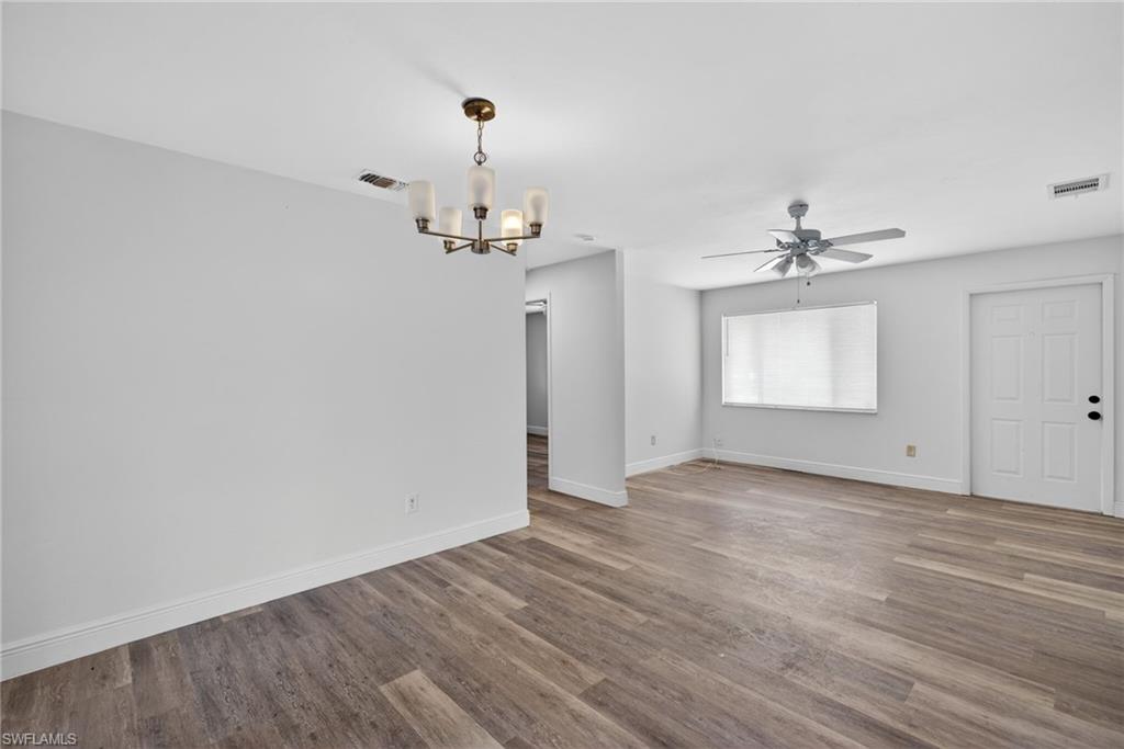 SAN CARLOS PARK - Residential