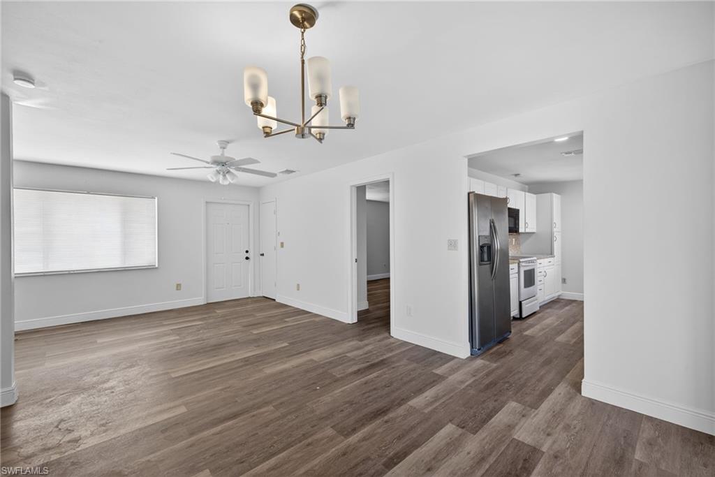 SAN CARLOS PARK - Residential