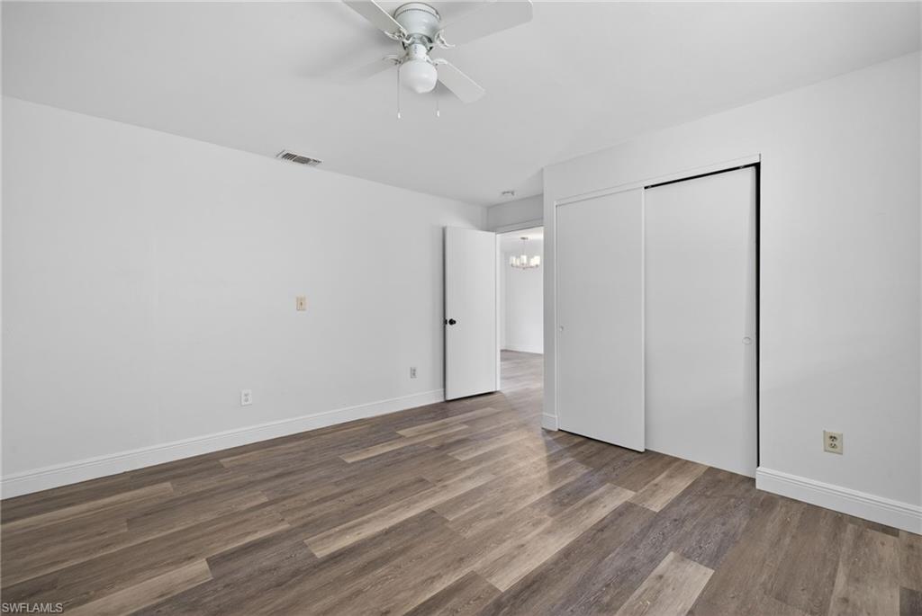 SAN CARLOS PARK - Residential