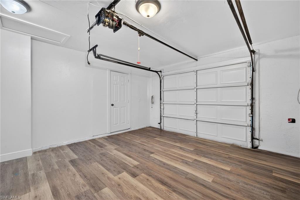 SAN CARLOS PARK - Residential