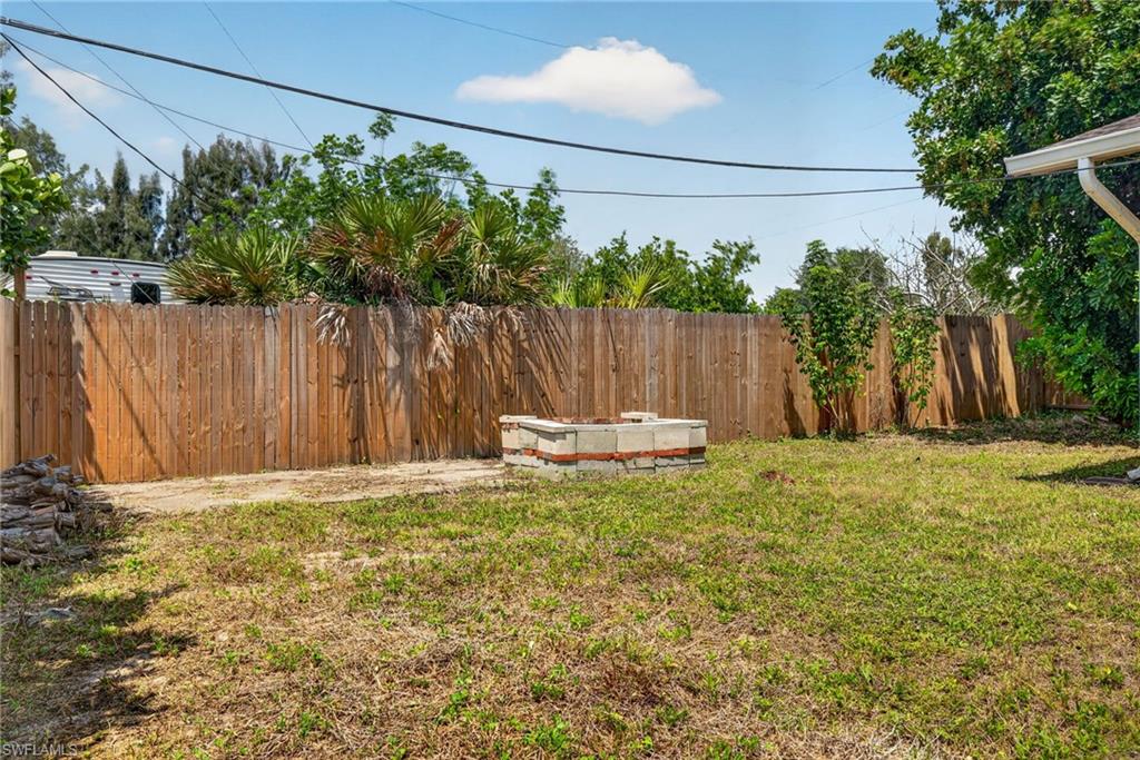 SAN CARLOS PARK - Residential