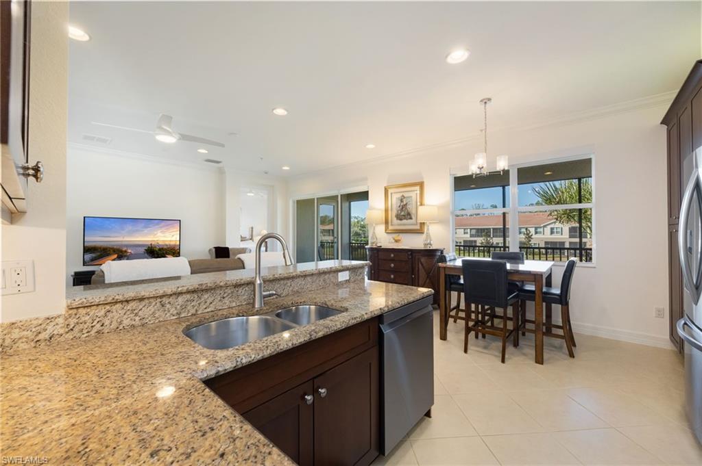 MARBELLA LAKES - Residential