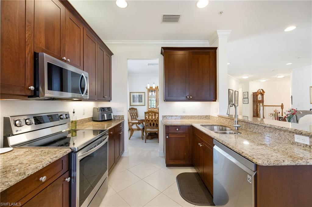 MARBELLA LAKES - Residential