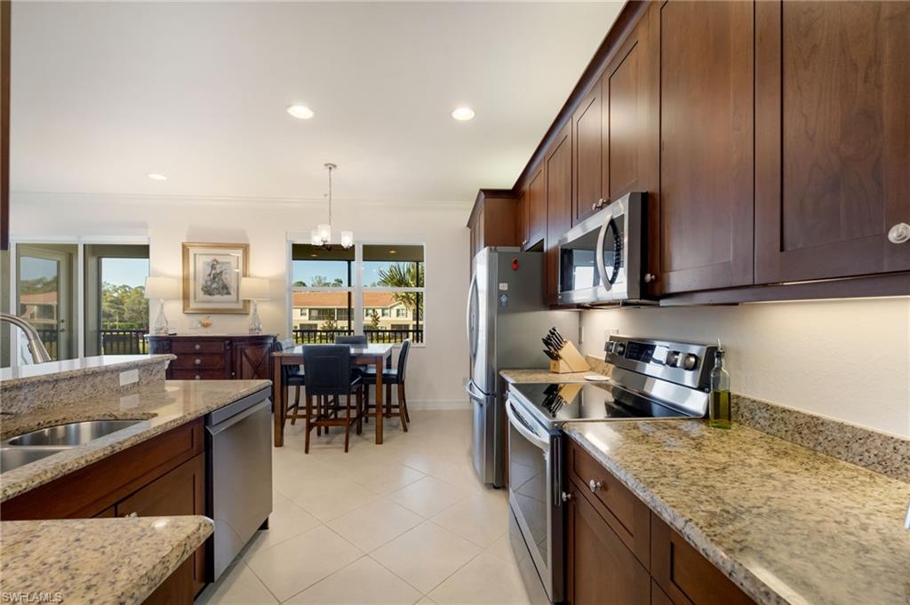 MARBELLA LAKES - Residential