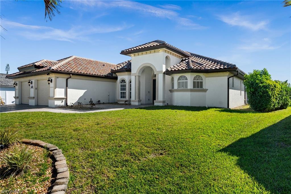 CAPE CORAL - Residential