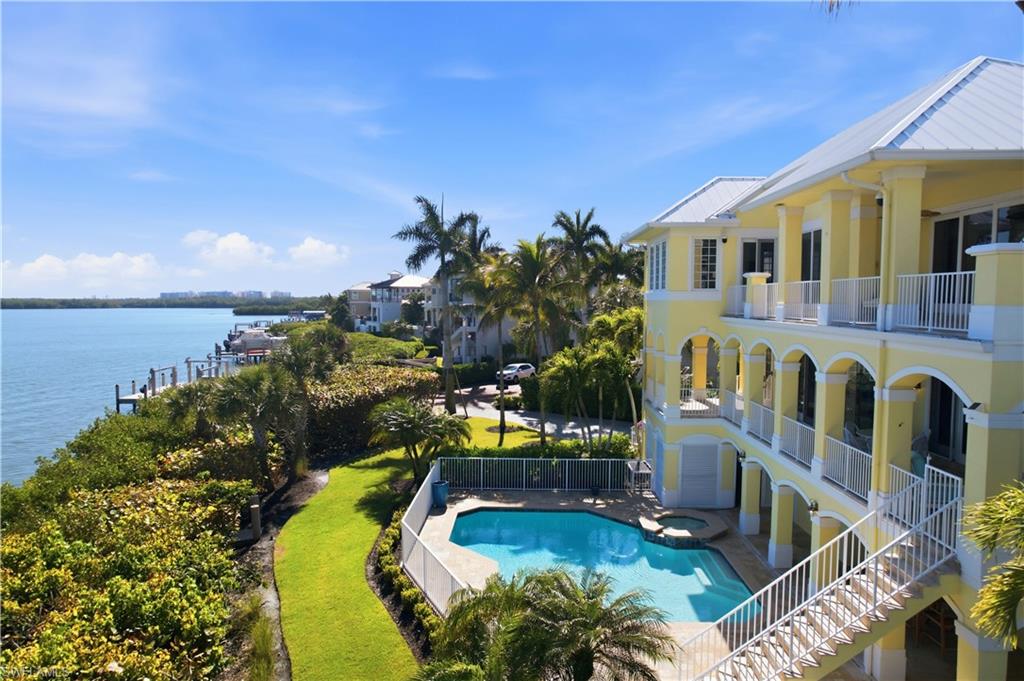 SOUTHPORT ON THE BAY - Residential