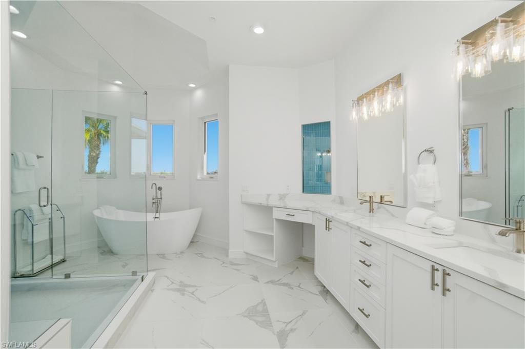 SOUTHPORT ON THE BAY - Residential