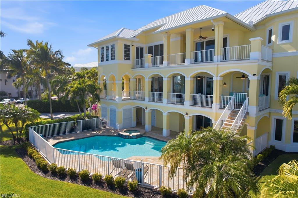 SOUTHPORT ON THE BAY - Residential