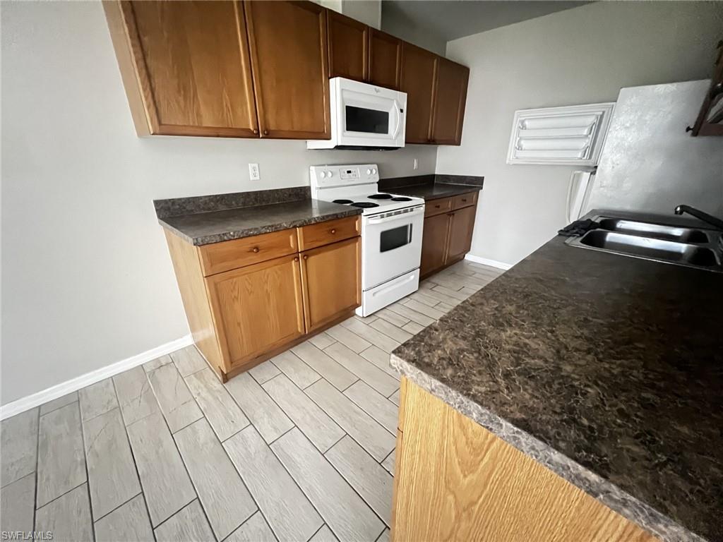 CAPE CORAL - Residential Lease