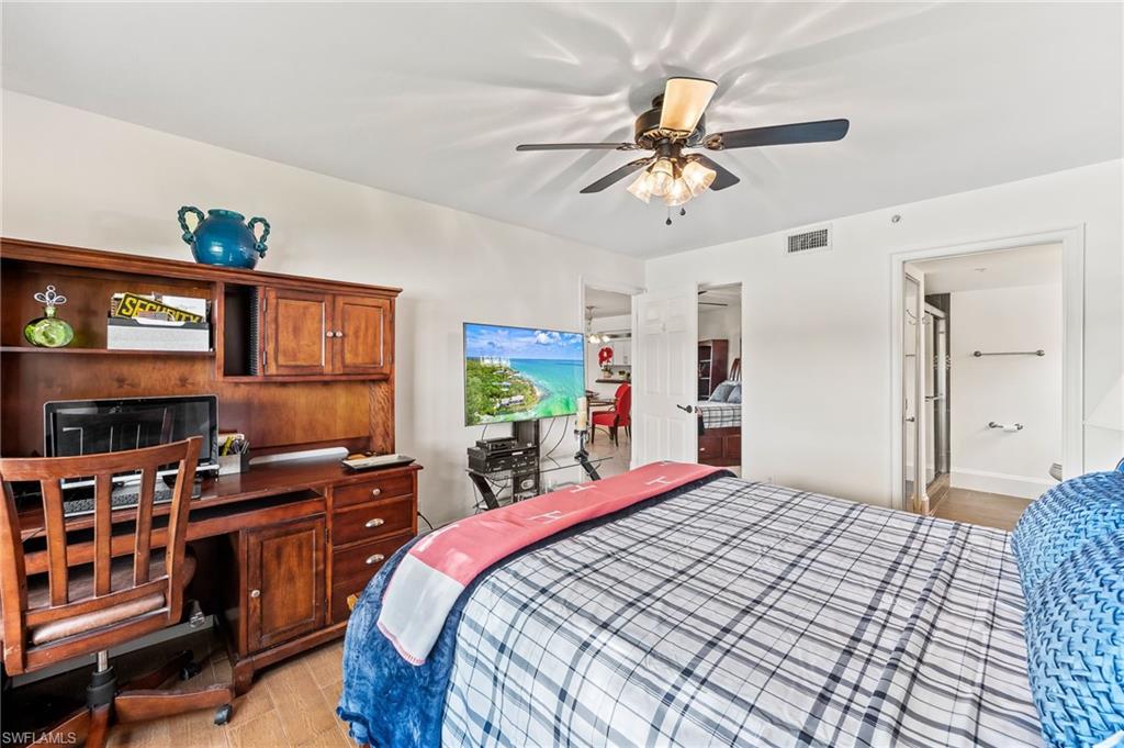 HUNTINGTON LAKES - Residential