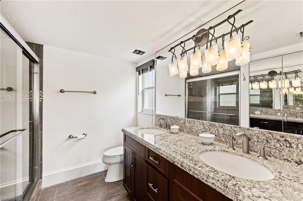 HUNTINGTON LAKES - Residential