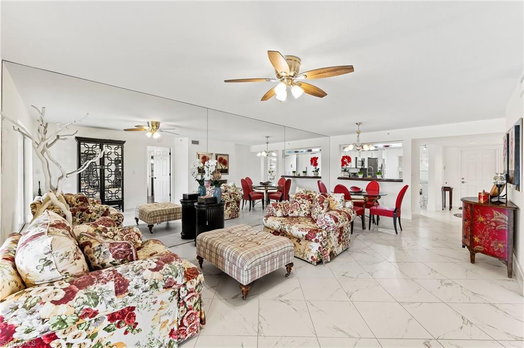 HUNTINGTON LAKES - Residential