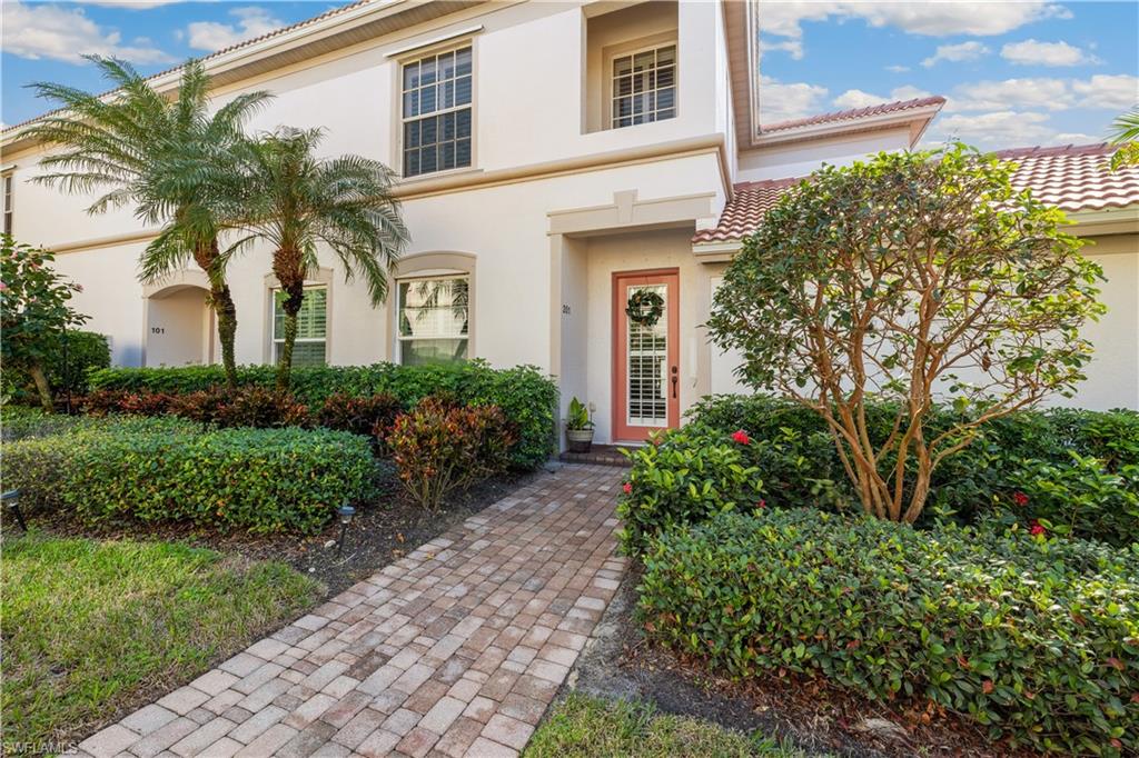 HARMONY POINTE - Residential