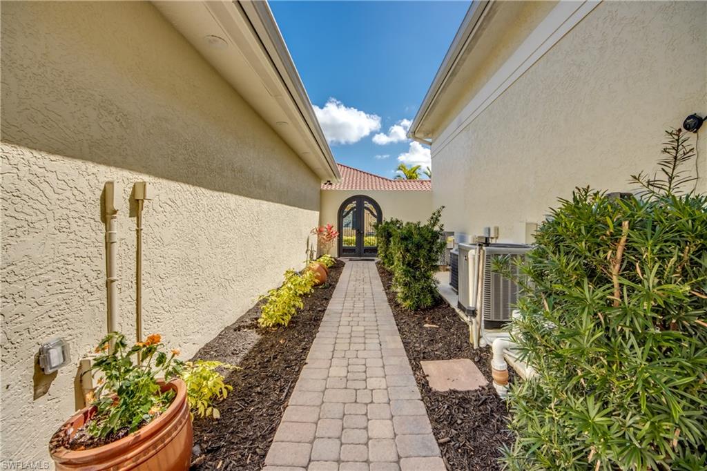 CARILLON WOODS - Residential