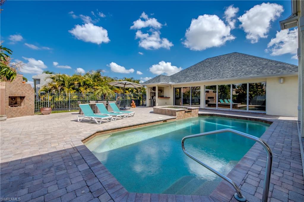 CARILLON WOODS - Residential