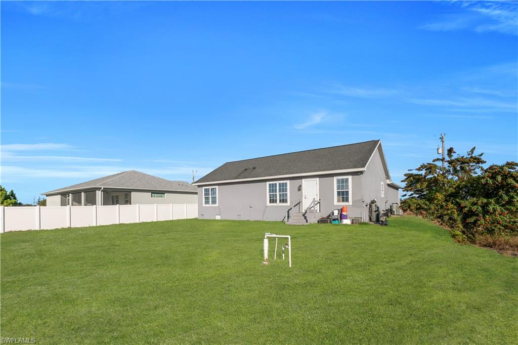 LEHIGH ACRES - Residential