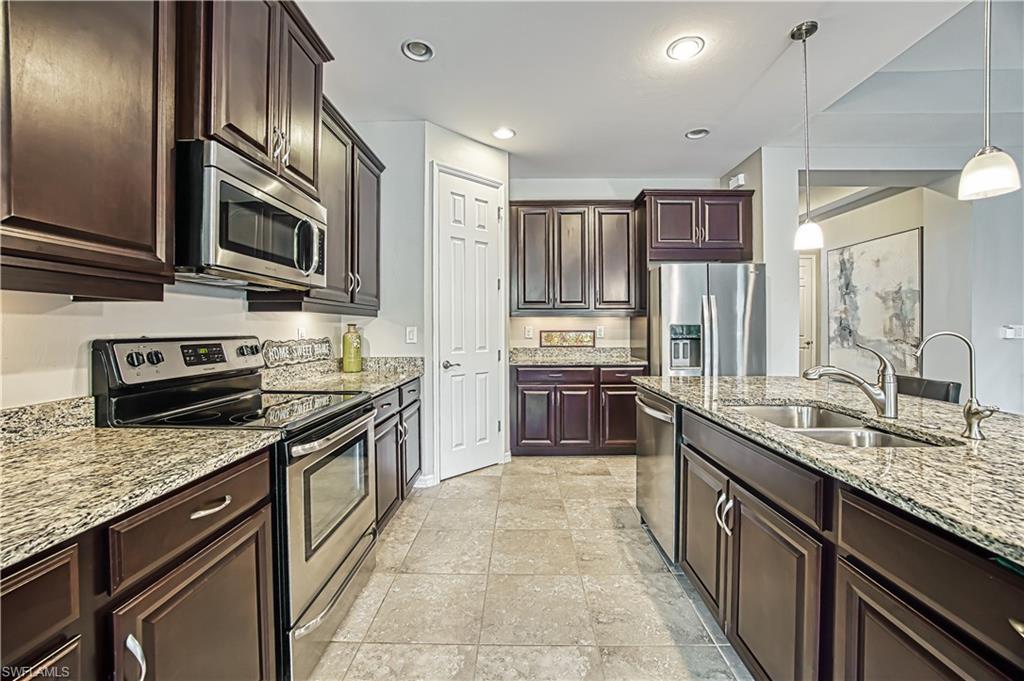 CAMELOT - Residential