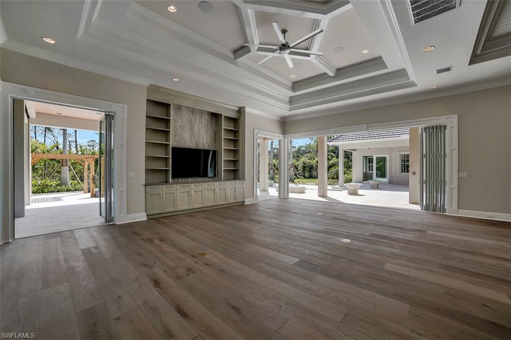 PINE RIDGE - Residential