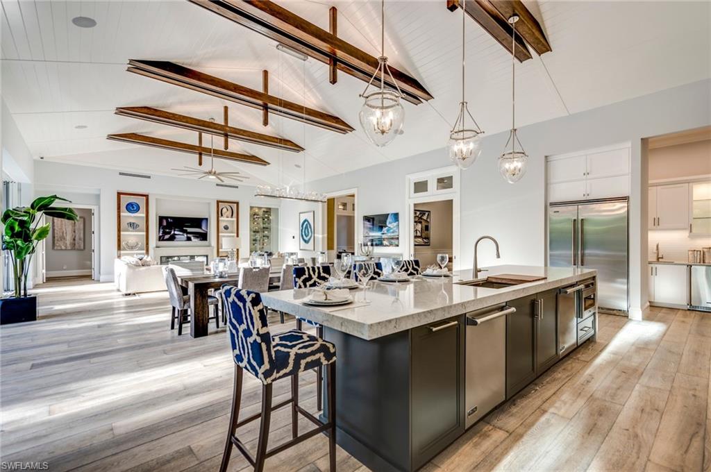 PINECREST AT PELICAN BAY - Residential