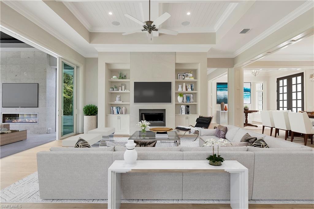 MOORINGS - Residential