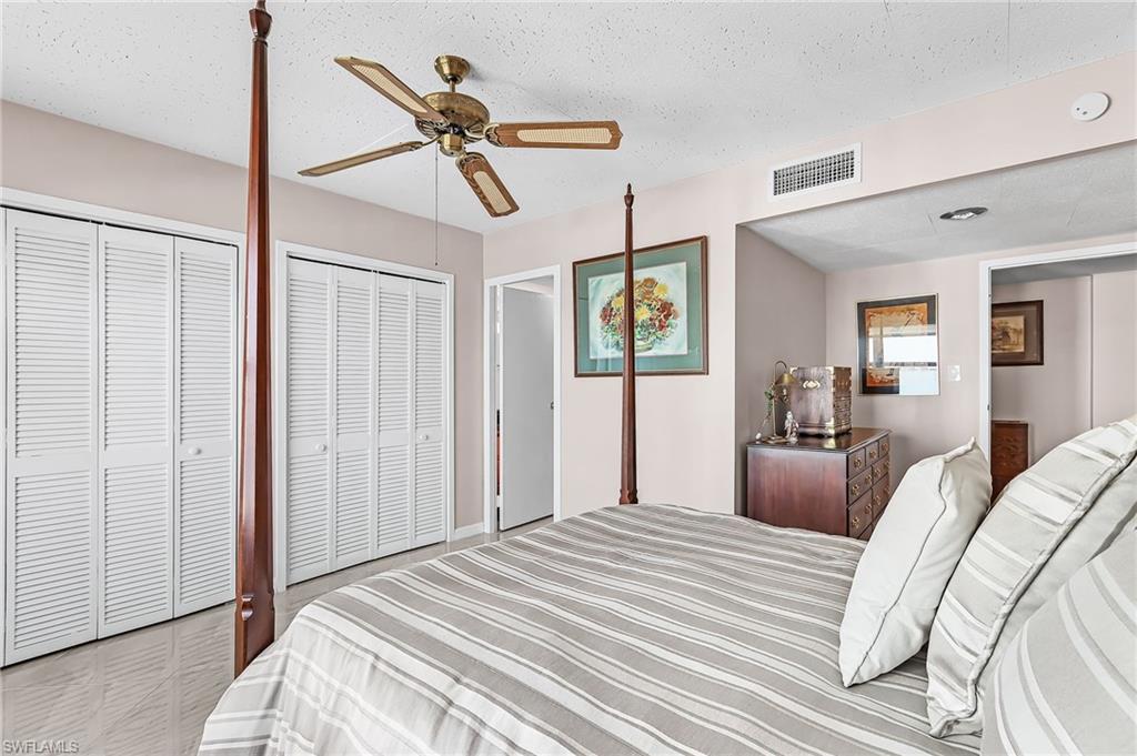 FIRST HARBOUR TOWER CONDO - Residential