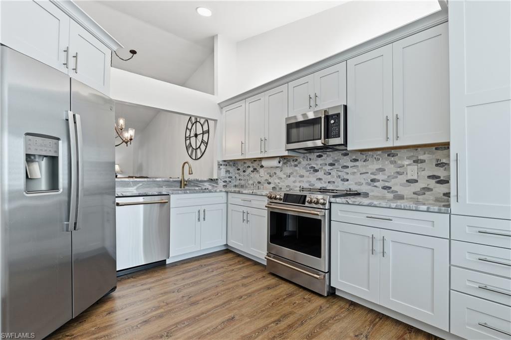 EMERALD GREENS - Residential