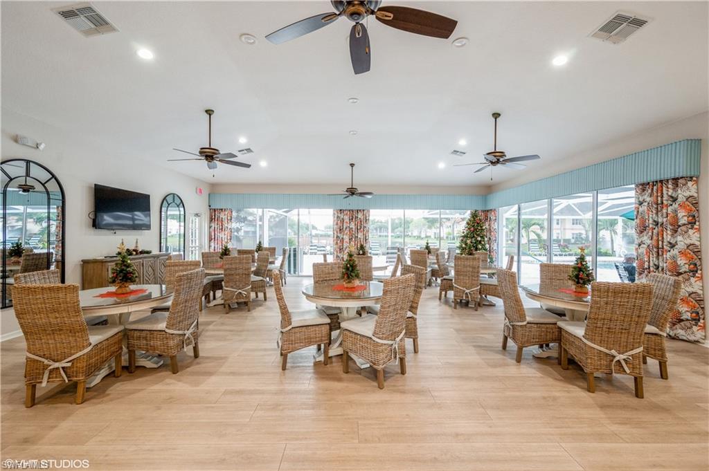 PIPERS GROVE - Residential