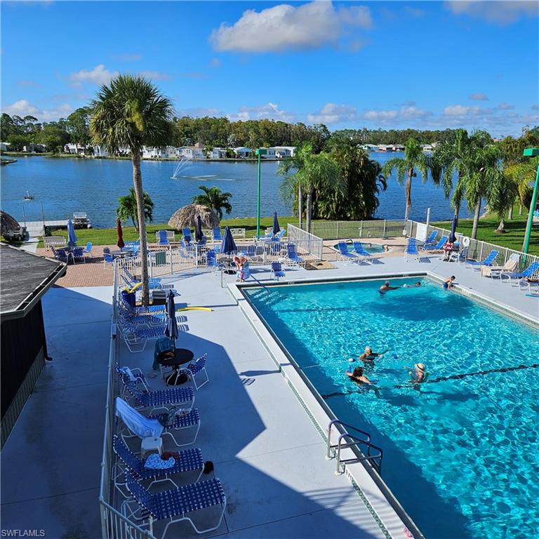 CORKSCREW WOODLANDS - Residential