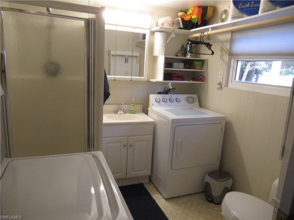 CORKSCREW WOODLANDS - Residential