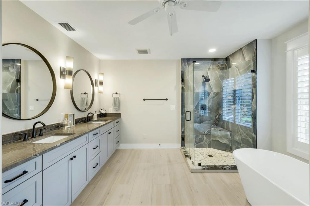 PALM ISLES - Residential