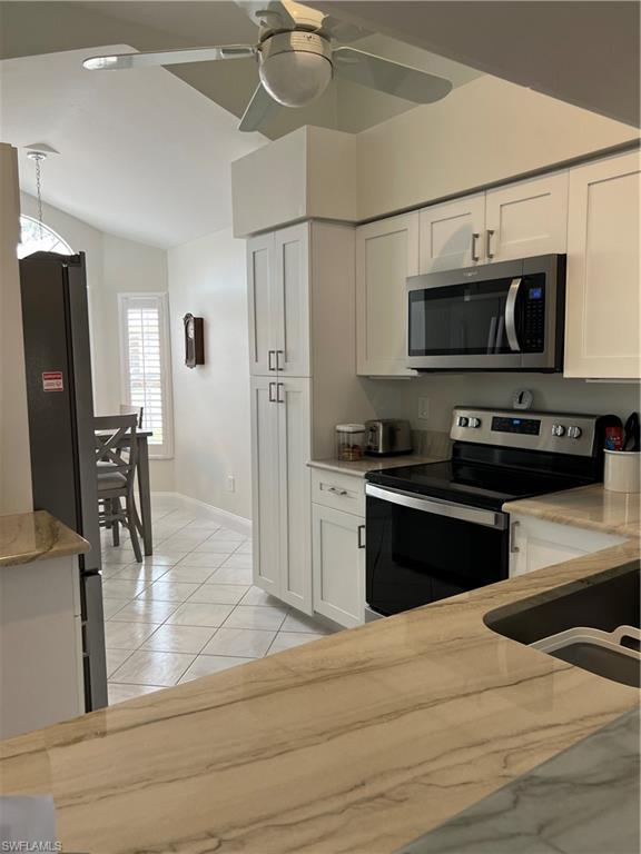 KELLY GREENS - Residential