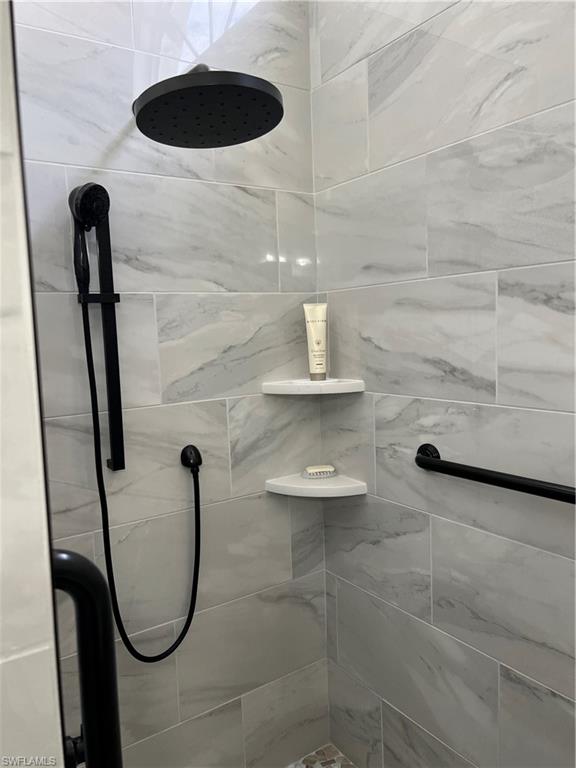 KELLY GREENS - Residential