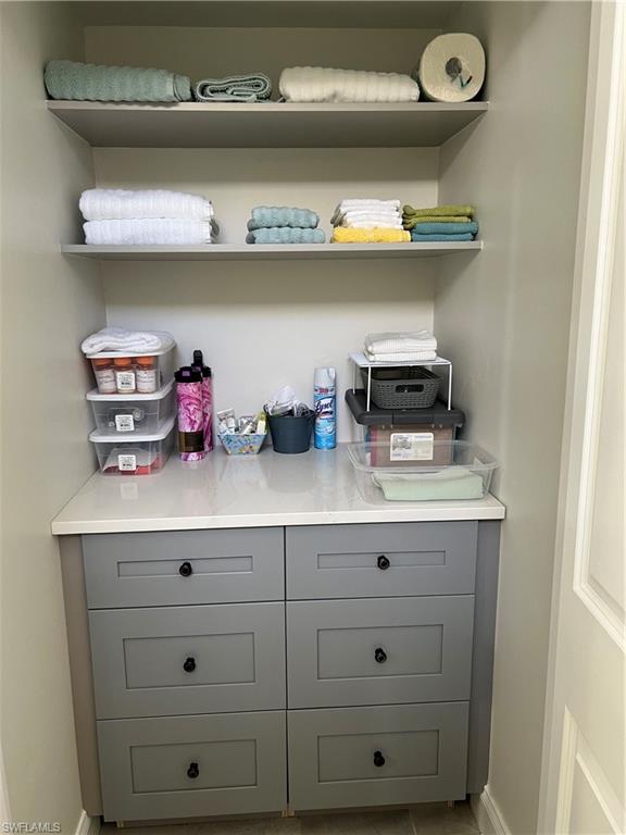 KELLY GREENS - Residential