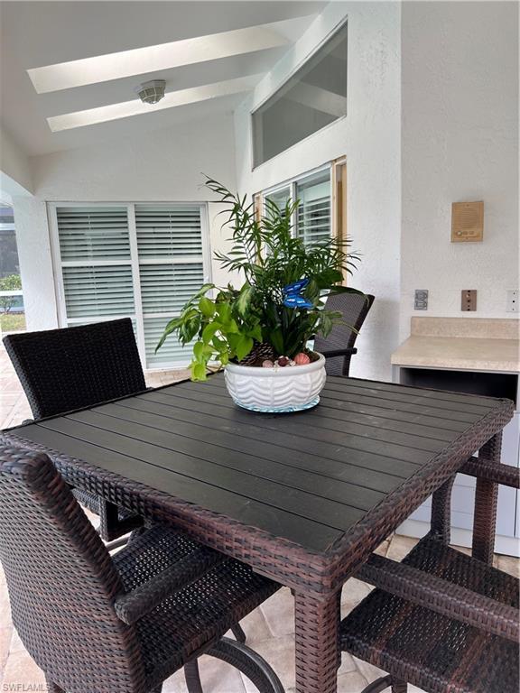 KELLY GREENS - Residential