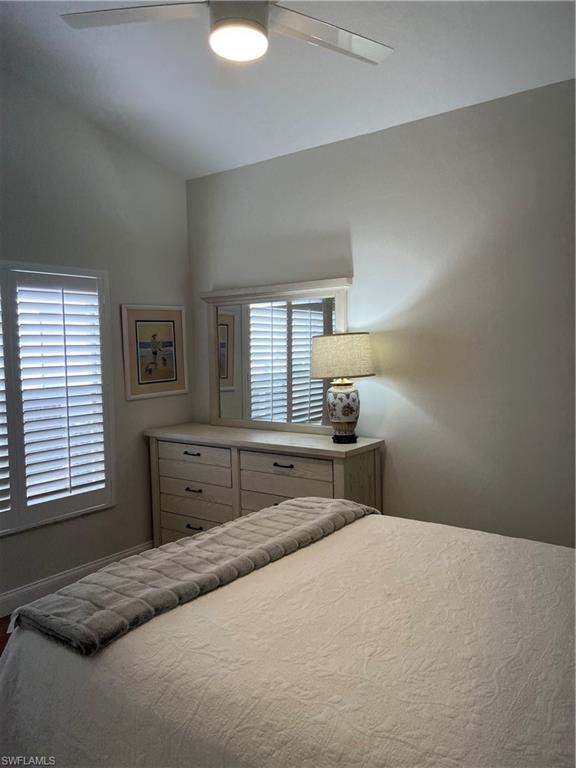 KELLY GREENS - Residential