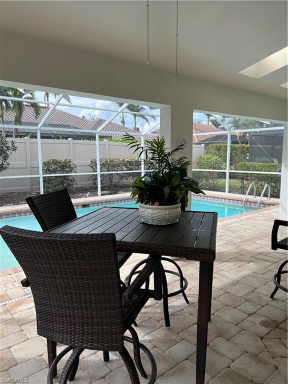 KELLY GREENS - Residential