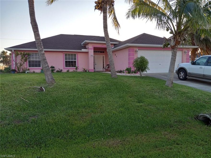 Great N/W location, close to school, Publix Walgreen , Sam's , Walmart, Mall shops, Restaurant, !! This 4 bedroom with , 2 bath , 2 car garage home has a new roof, new water heat , strong metal fence around and a lot different fruit tree in the backyard include some ornamentals plants  , all utility assessments paid in full.
You will not want to miss out on this property!!