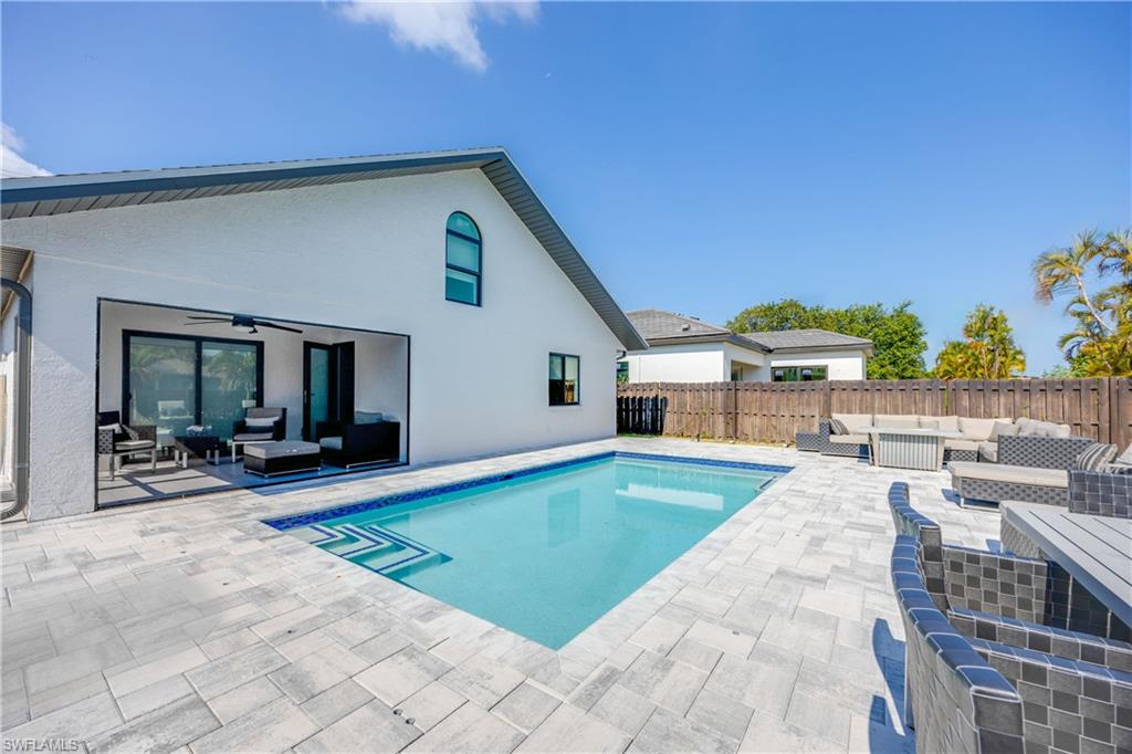 NAPLES PARK - Residential