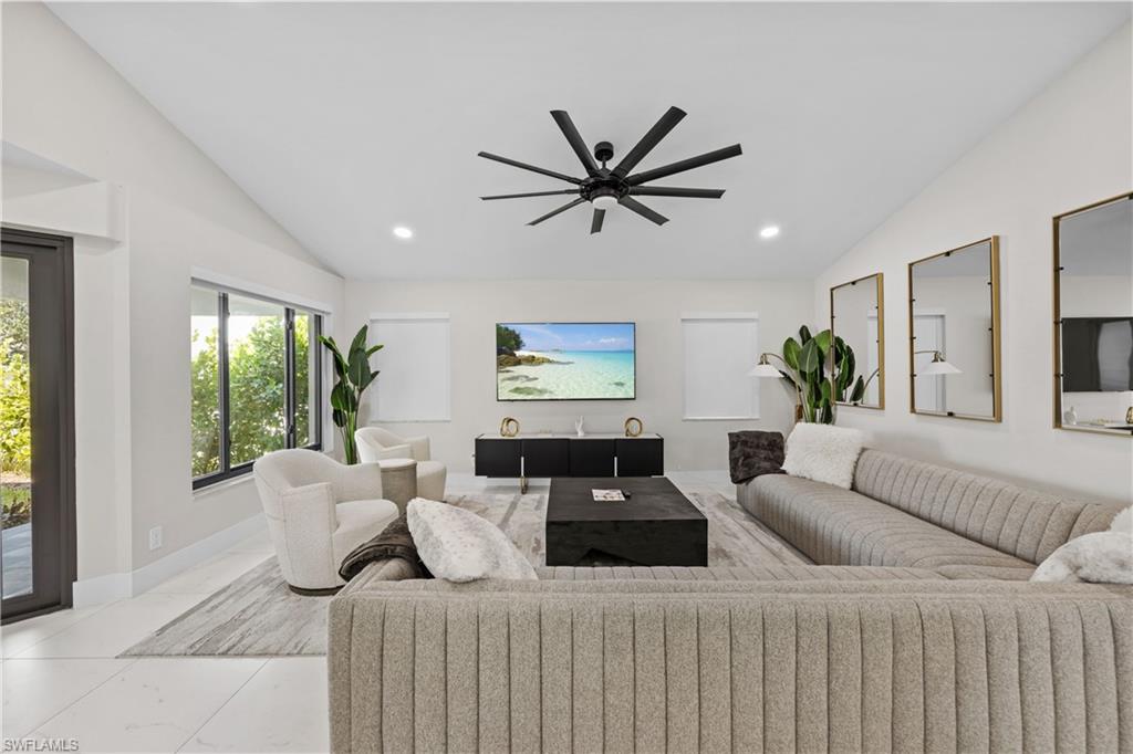 NAPLES PARK - Residential