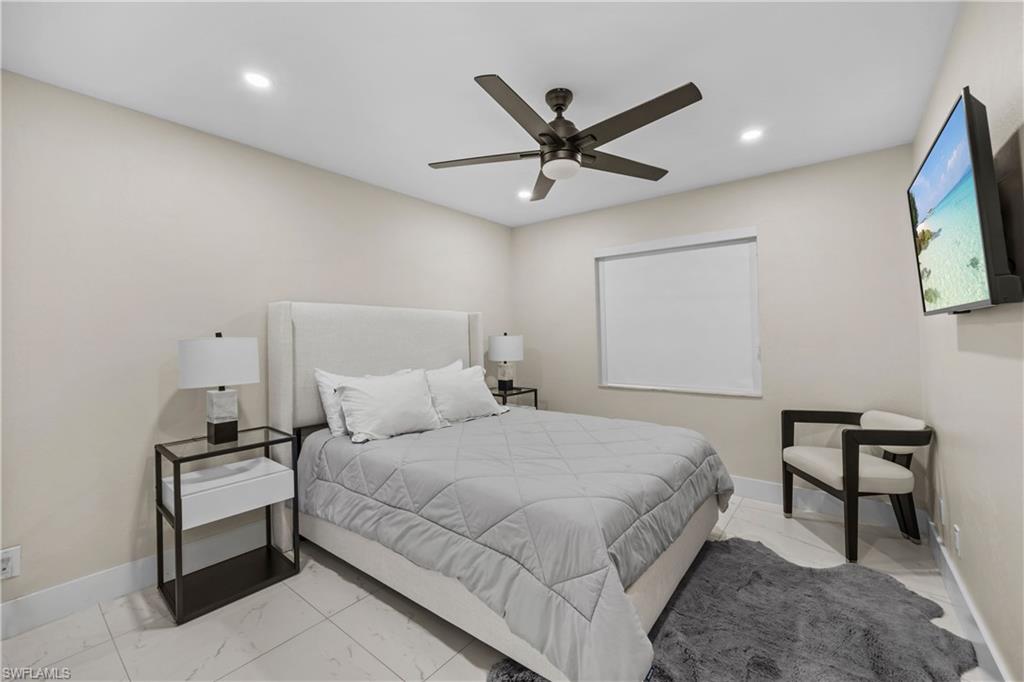 NAPLES PARK - Residential