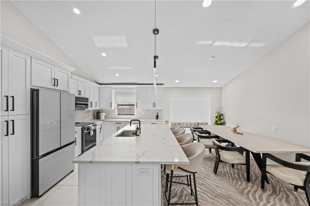 NAPLES PARK - Residential