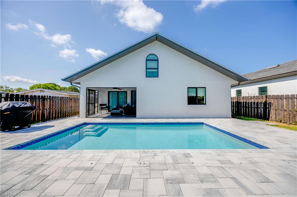 NAPLES PARK - Residential