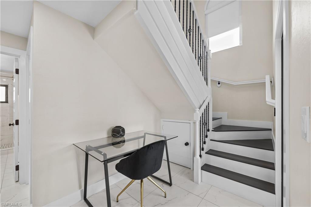 NAPLES PARK - Residential