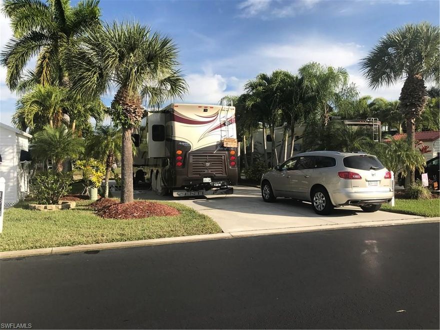 Lake Lot 35 x 70 Ideal for 5W , Motor Home or Park Model.  Silver Lakes is one of the Top Parks in SW Fl.
with a high quality life style, activities galore all at a very reasonable cost. The SL Park has two club houses 
three pools, tennis, bocci Pickle ball, and  a very popular executive Golf Course with an excellent Golf Program.
Silver Lakes is a friendly walking/ golf cart community.