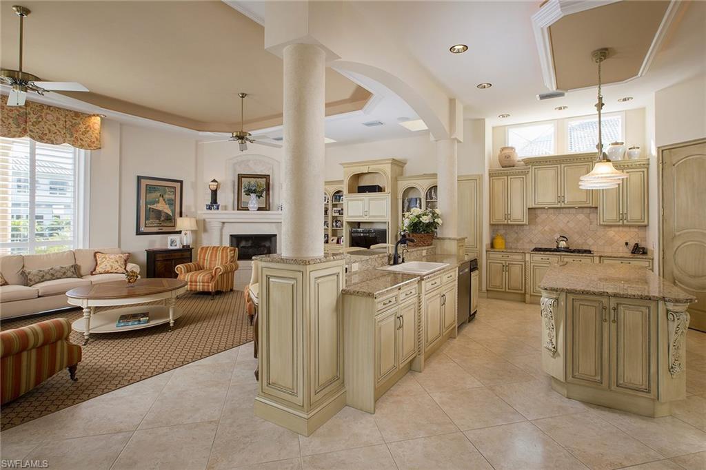 MARCO BEACH - Residential