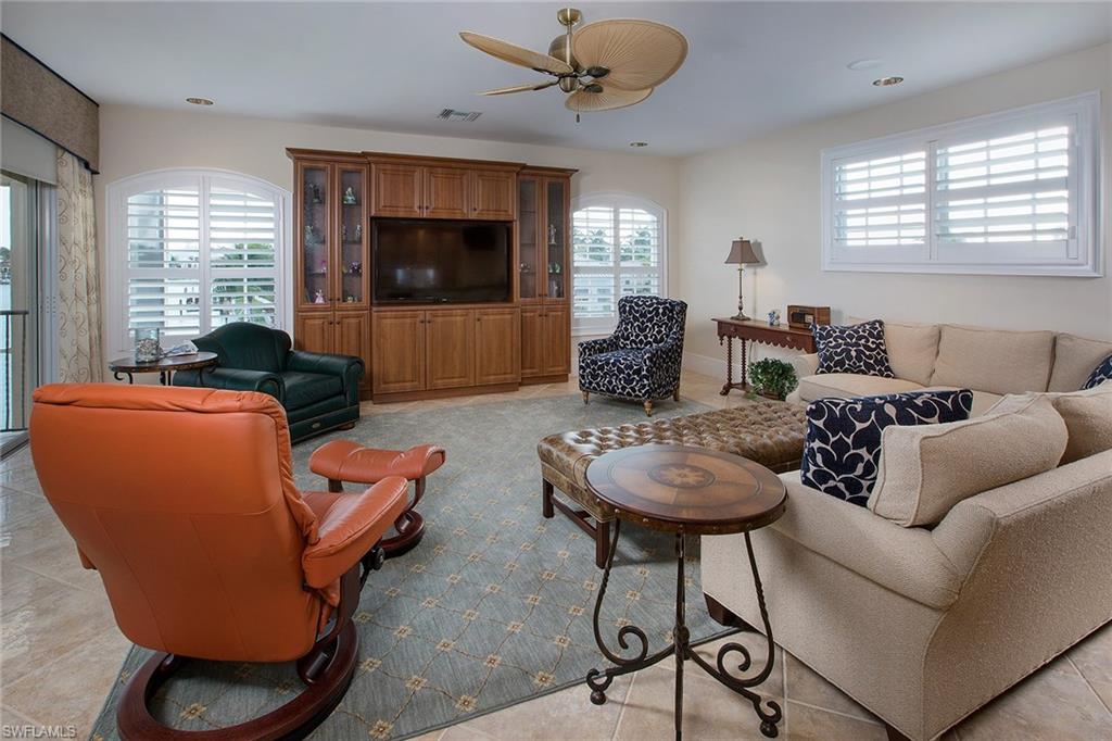 MARCO BEACH - Residential