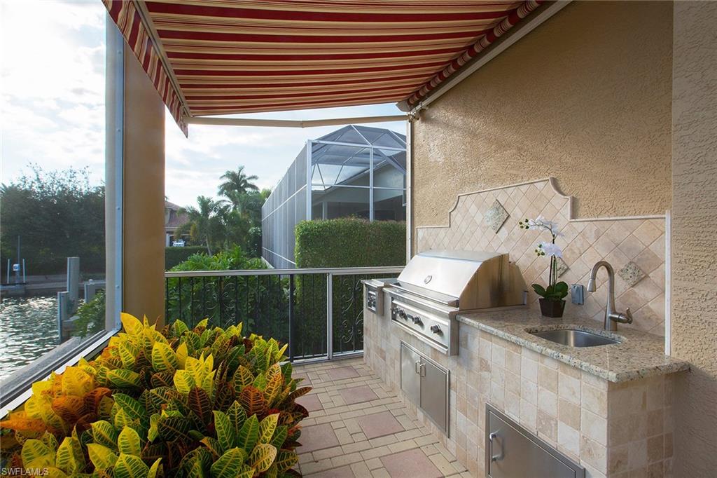 MARCO BEACH - Residential