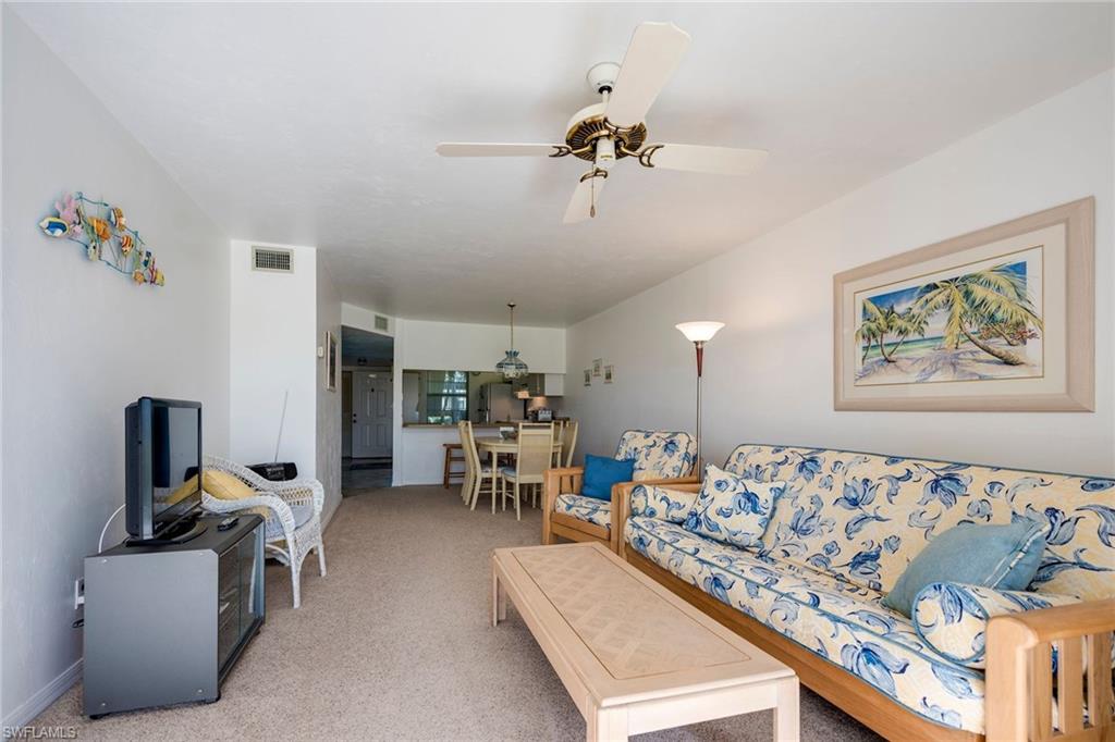 GREENWOOD VILLAGE AT KINGS LAKE - Residential